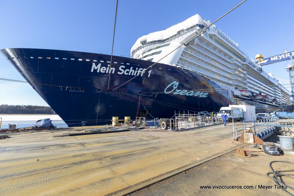 New Mein Schiff 1